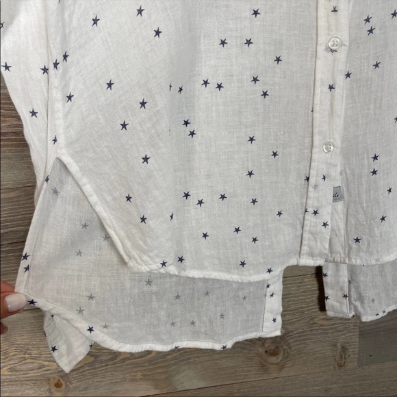 Rails Stars XS Collared Button Down White Blouse - Picture 6 of 8